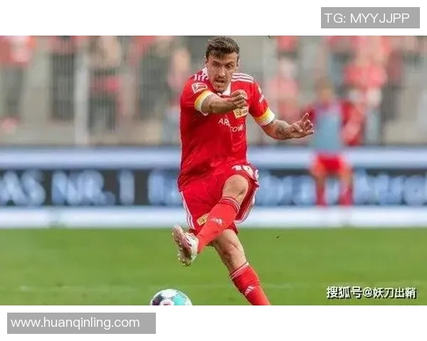 西甲激战：那不勒斯逆转莱比锡红牌事件引发全场热议