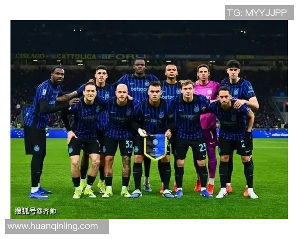 足总杯激战:AC米兰逆转那不勒斯红牌事件引发全场热议与争议